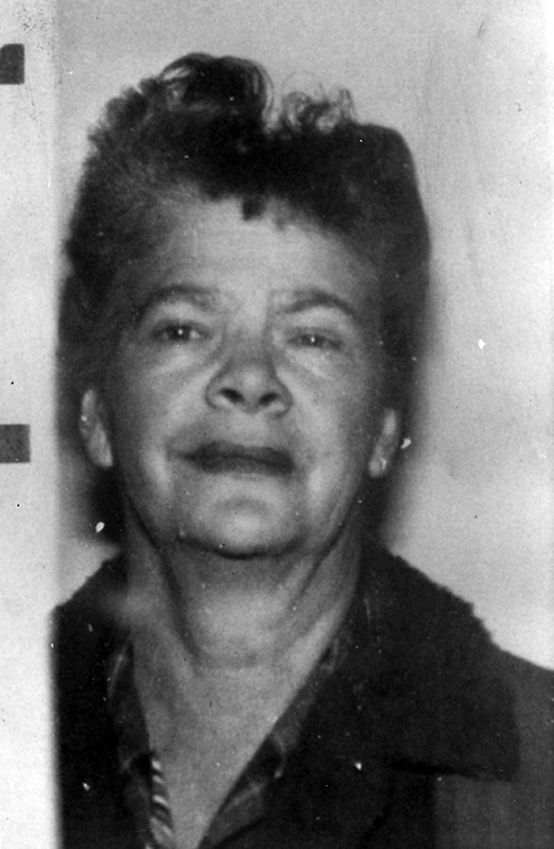Tessie E Pozar