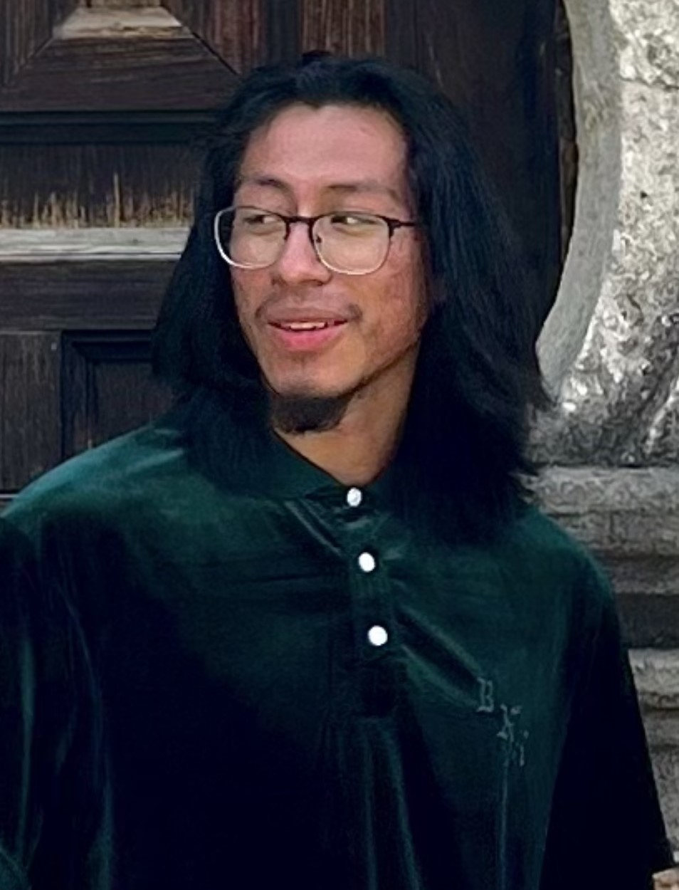Leonardo Flores