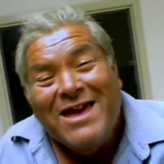Efren Perez