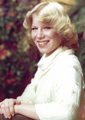 Dena Viola McHan